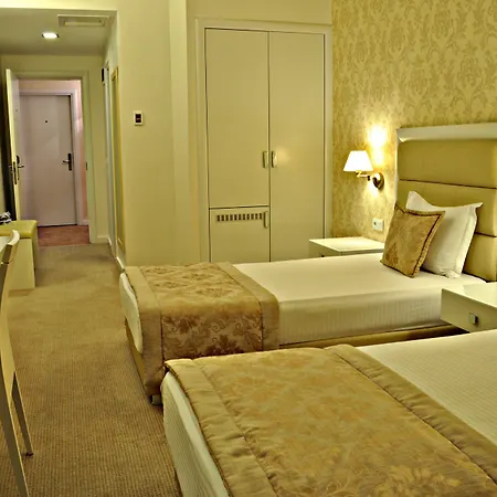 Palace Hotel