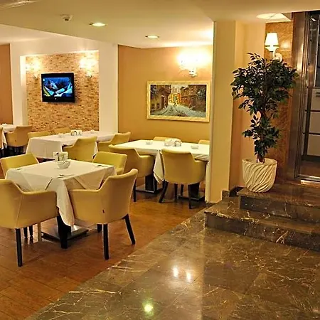 Palace Szálloda 4*